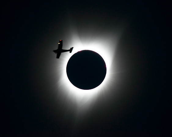 CC_20170822_7673_Airplane_corona